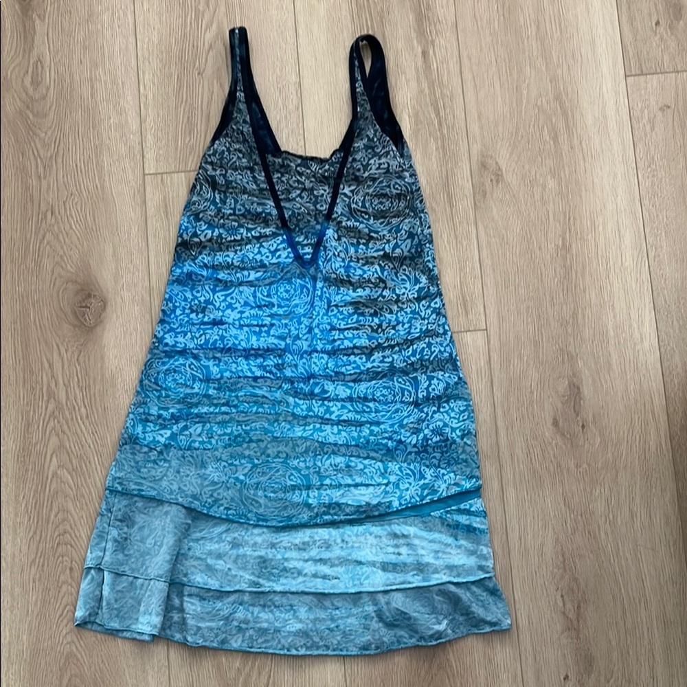 Hard Tail
Blue and Black Sleeveless Dress